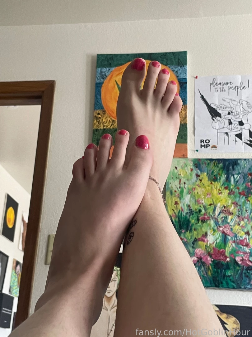 Feet pics happened to get requested the same day i painted my nails part 5 