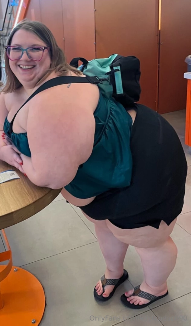 Would you say hi to me if you saw me out shopping 