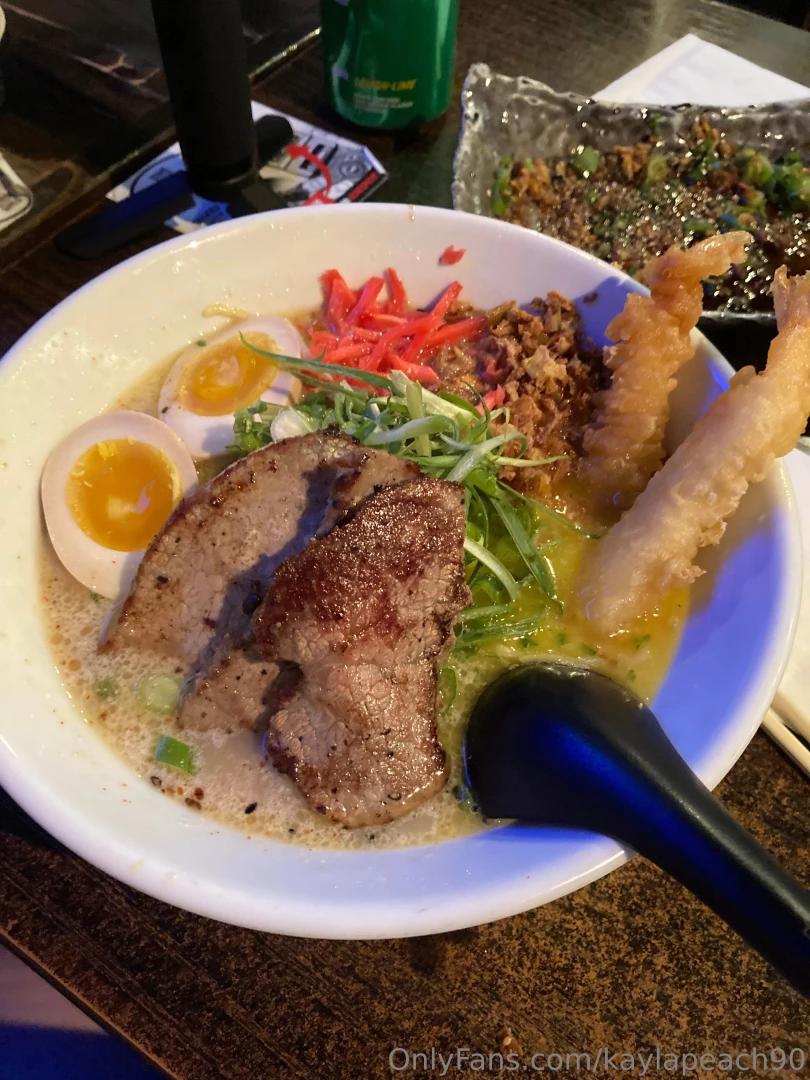 I m so ready to stuff my face 