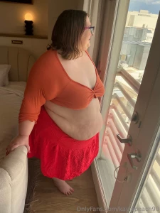 Thinking about you in my dms makes me so happy