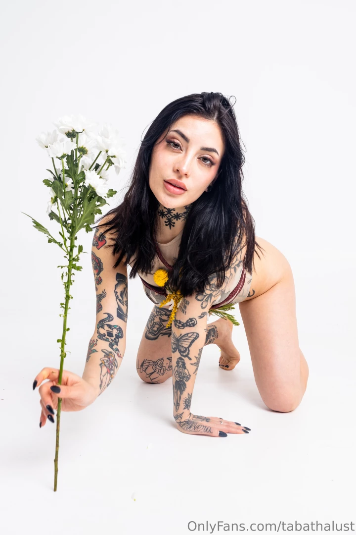 Una flor para todos ustedes preciosos 