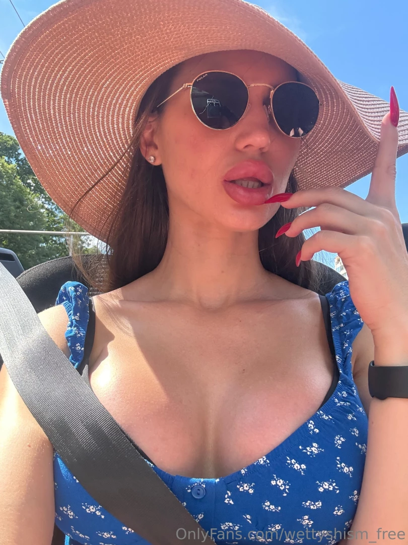 I m your national anthem 