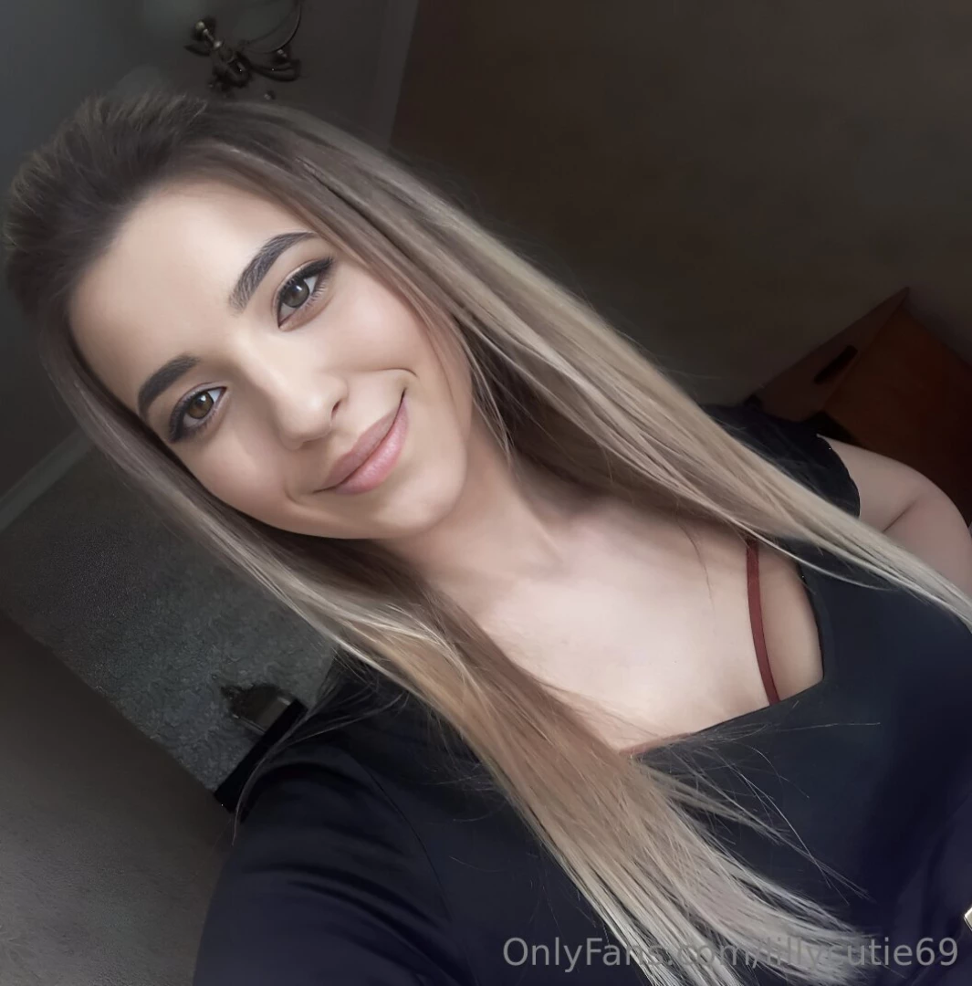 Naughtyilona wants to ride your big throbbing cock i know you want to part 164 