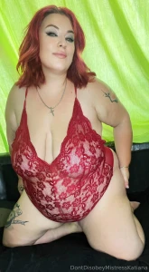 This ass deserves a throne or your face