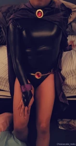 Come here and kiss these thighs