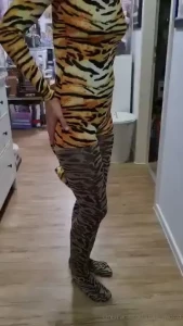 You see it first my tomorrow s instagram outfit the new tights are part 4