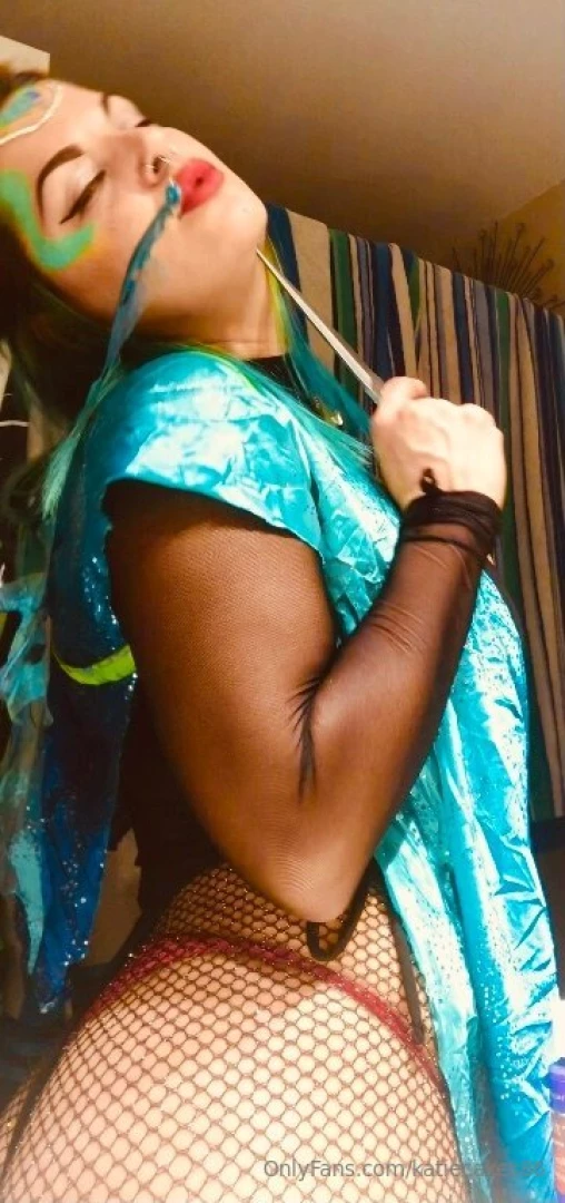 Just getting ready for another day in the life of me subscribe to my part 1 