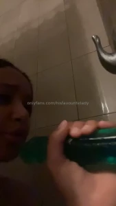 hisfavouritelady - Sucking my toy before i shower part 1 