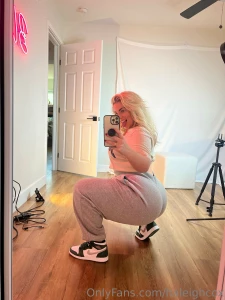 I don t get cute i get drop-dead gorgeous