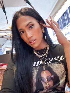 Today i choose to pause and listen to music that knows a little more