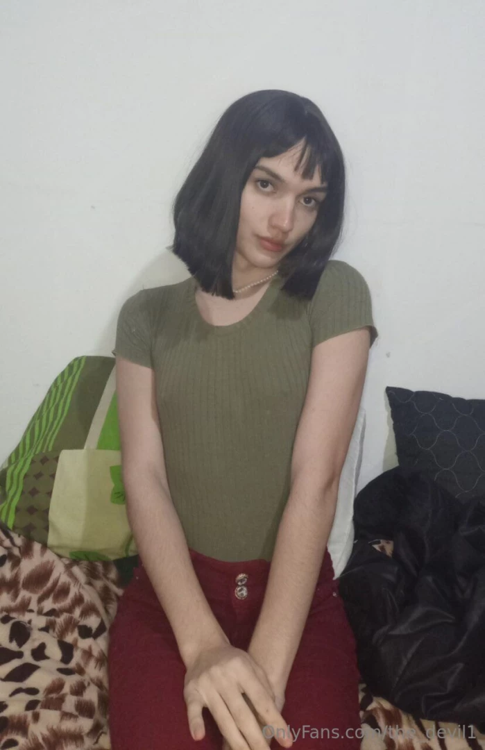 I m alone in my bed you should accompany me 