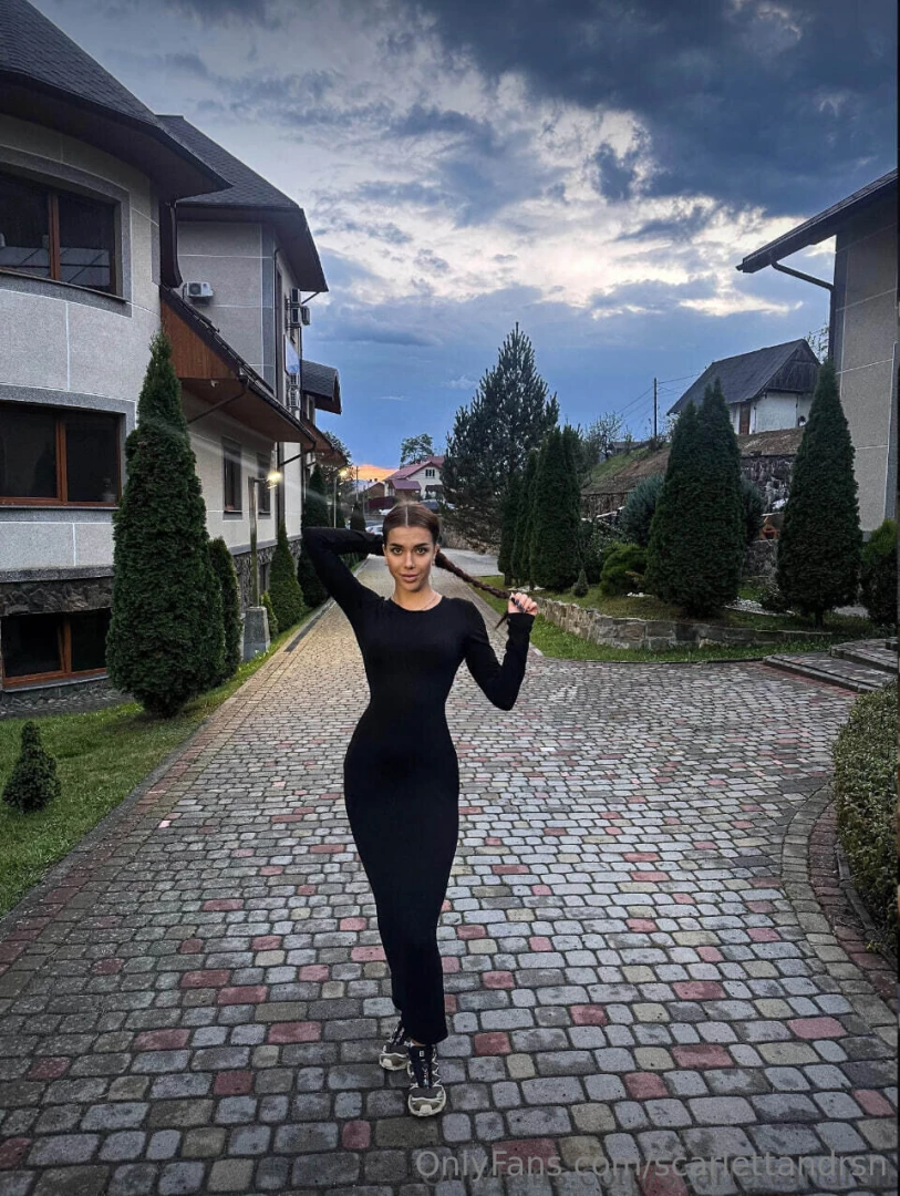 Hello today the weather is so nice and warm outside i love this 