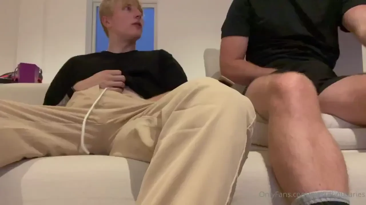 When jd and i are horny we always help each other out watch as i suck 