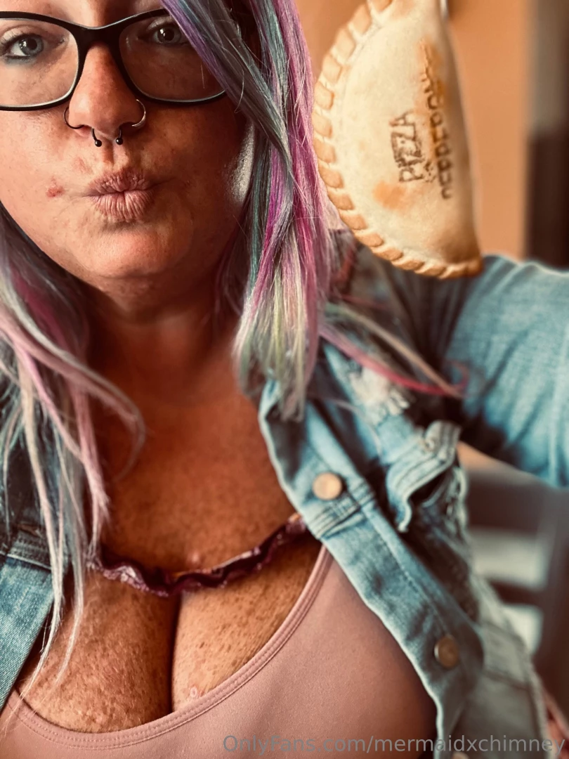 Let s go on a date like frfr come eat with me gt gt empanola new part 2 