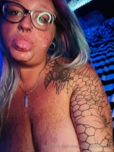 Come watch tonight snowman and mermaid free live show aftermath part 1