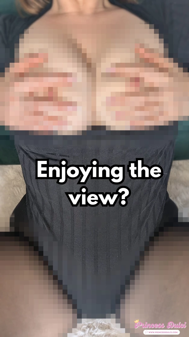 Happy titty tuesday enjoying the view you know you only deserve pixels 