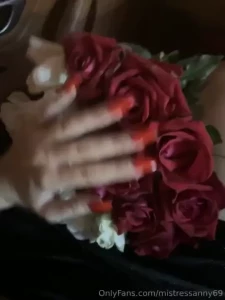 Giving me a bunch of roses isn t enough to have my heart but it s a