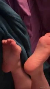 Happy feet please leave a like