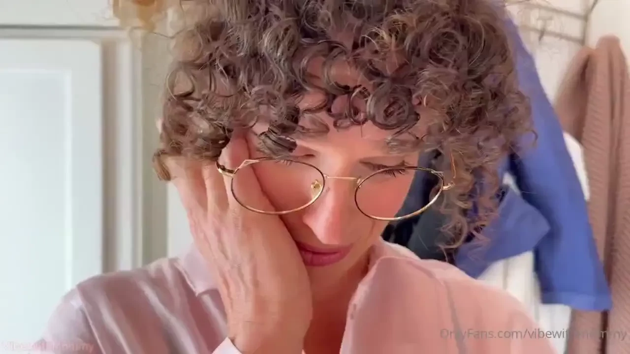 I teach him how to get a girl butt pregnant this is what i m all about 