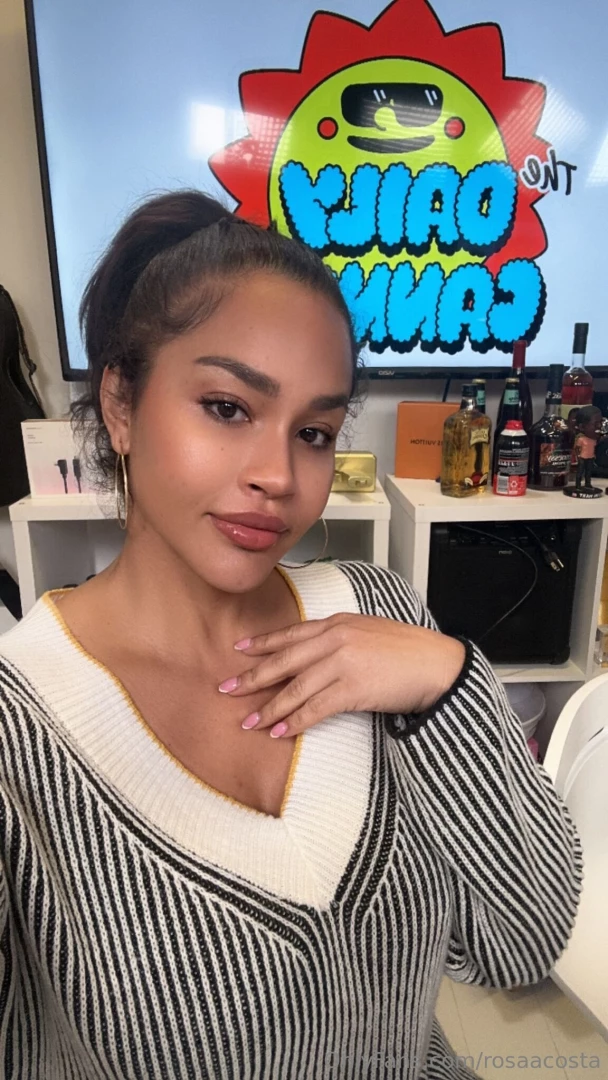 Selfie game on point with a touch of siren mystique 