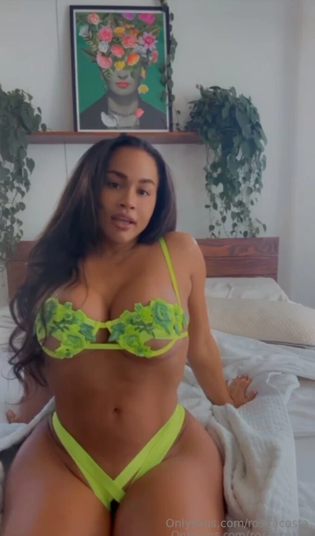 Chillin in bed with my hands at the back feeling flirty 