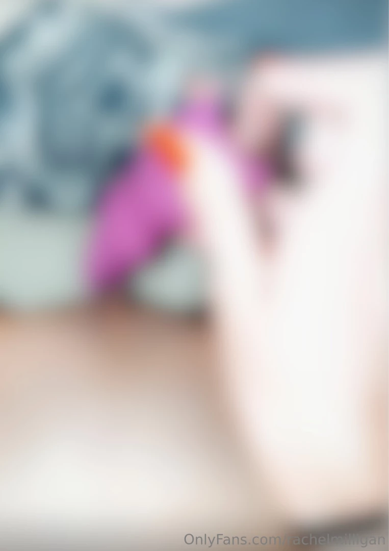 Close-up pussy play with my vibrator enjoy the view baby 