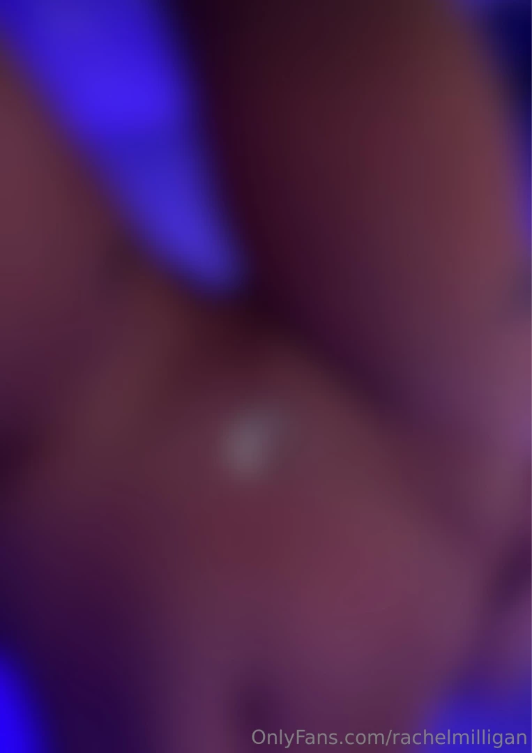 Showing you the view of my pussy from the front and from behind baby 