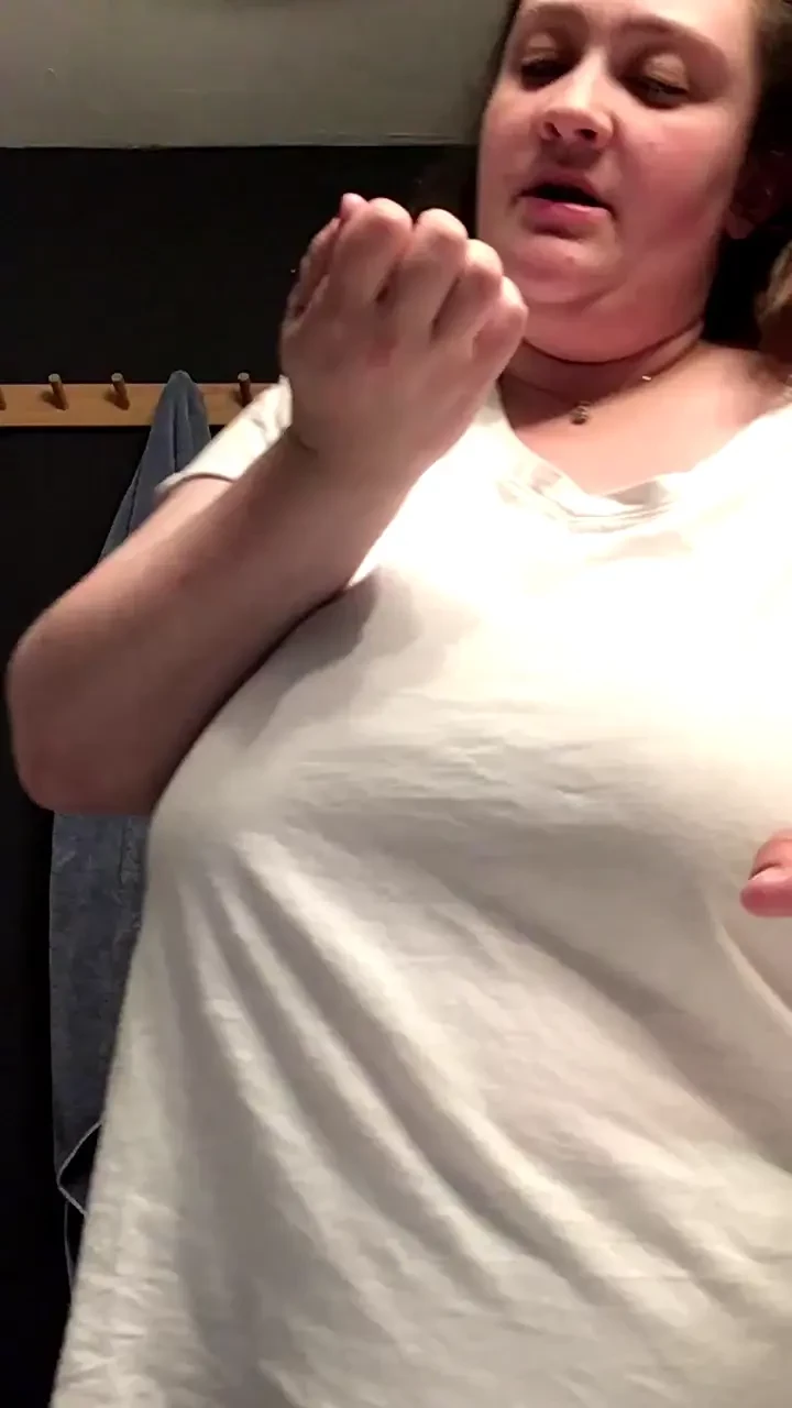 Wellllll i went live for 10 mins and got bored here s a mini life 