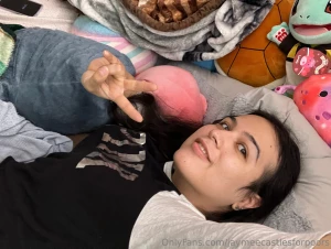 Here s me just waking up after 12 hours of sleep the locked pics show part 3