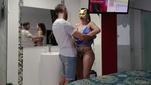 A day at the motel -