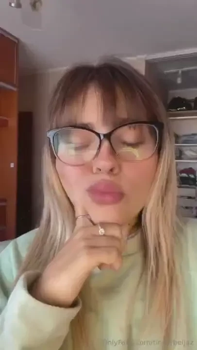 Hello my love i want to warm up who wants to 