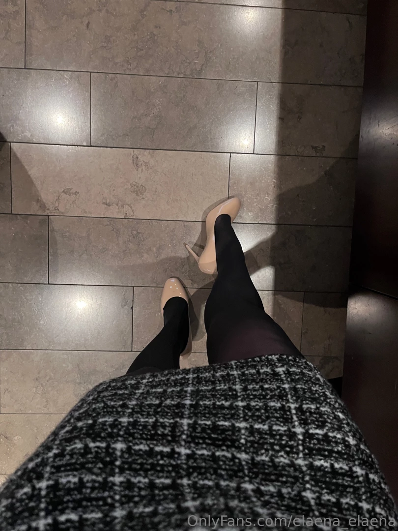 Do you ever fantasise about colleagues if i was in your workplace 