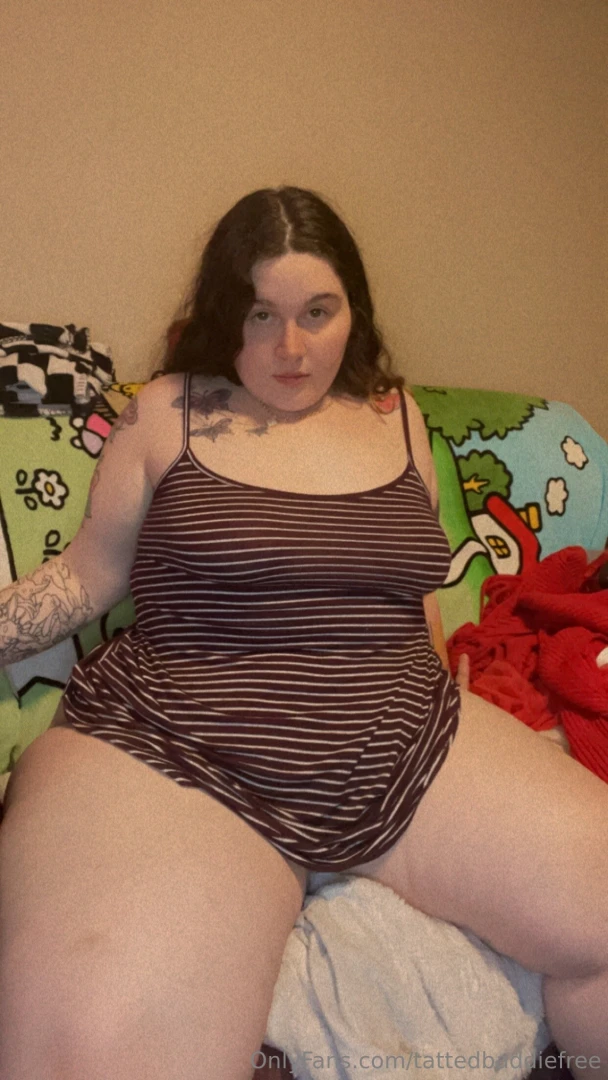 This couch is cozy but it feels incomplete without you keep me company 