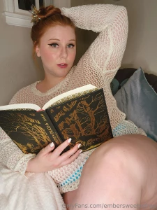 Girl friend experience sexting video your book loving girlfriend got