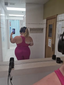 Gym selfie again 1 2 or 3 part 2