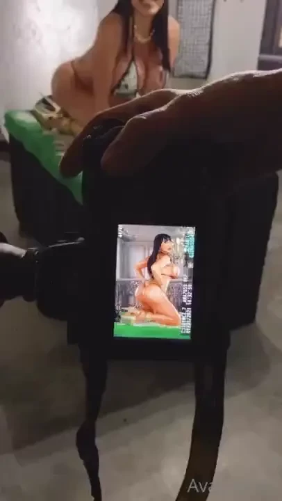 Photo shoot today honey check your dm for my bts today 