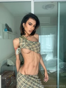 Say hi to mommy in dm