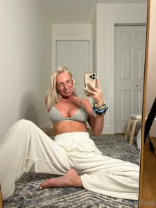 If i was your gf this is what i would send you while you are at work