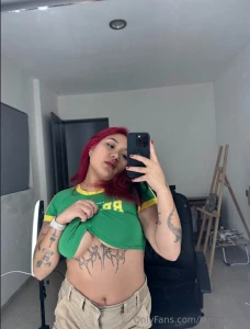 I don t need a filter when i m this flawless