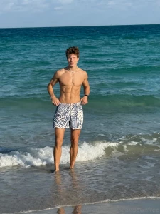 Beautiful day at the beach part 1