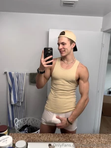 Happy sunday who s online