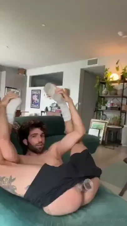 An xxx toy transition i was playing around with last week lmk if you 