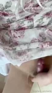 Transgirl handsfree cumming for you