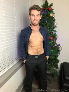 The holly jolly season is here so if you re feeling generous and would