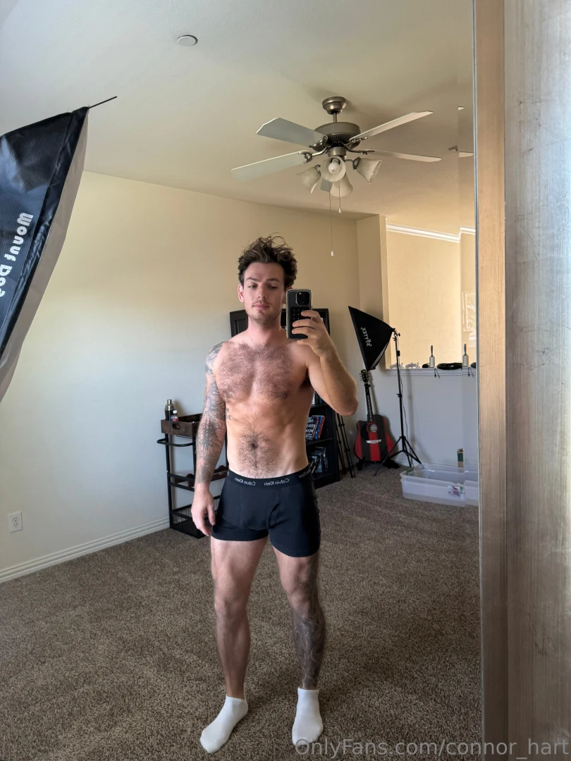 Xxx page is half price now connorhartvip and i m sending a free vid as part 1 