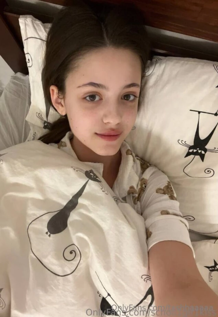 Free subscription only now schoo1gir1kiss you should be here right now part 16 