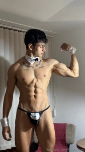 Im ur king serve me part 1