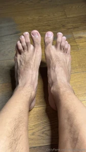 This one is for the feet lovers any volunteer to be my feet slave part 5