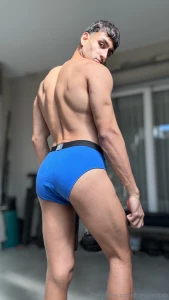 I d love to feel your nails all over my back baby