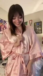 Happy valentine s day babe i got you a gift i hope you enjoy it i cant